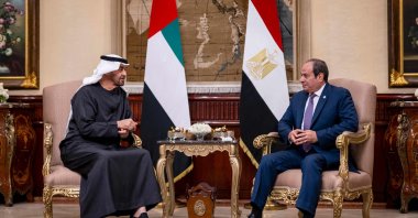 Egypt&#039;s President Abdel Fattah el-Sissi receives UAE President Sheikh Mohamed bin Zayed al-Nahyan upon the latter&#039;s arrival at Cairo International Airport, Sept. 29, 2025. (AFP Photo)