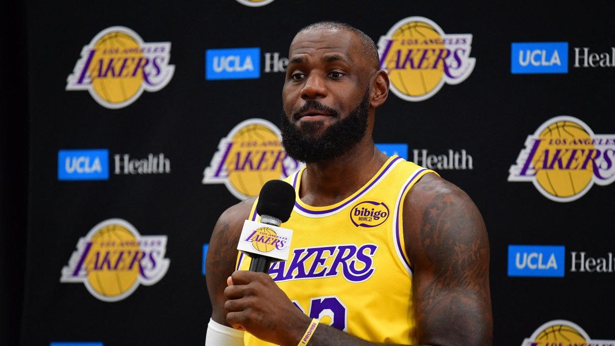 Los Angeles Lakers&#039; LeBron James during media day at UCLA Health Training Center, Los Angeles, U.S., Sept. 29, 2025. (Reuters Photo)