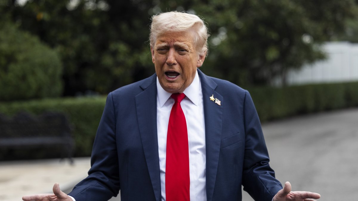 U.S. President Donald Trump speaks to reporters as he departs the White House for a meeting with military leaders at Quantico Marine Base, Washington, U.S., Sept. 30, 2025. (EPA Photo)