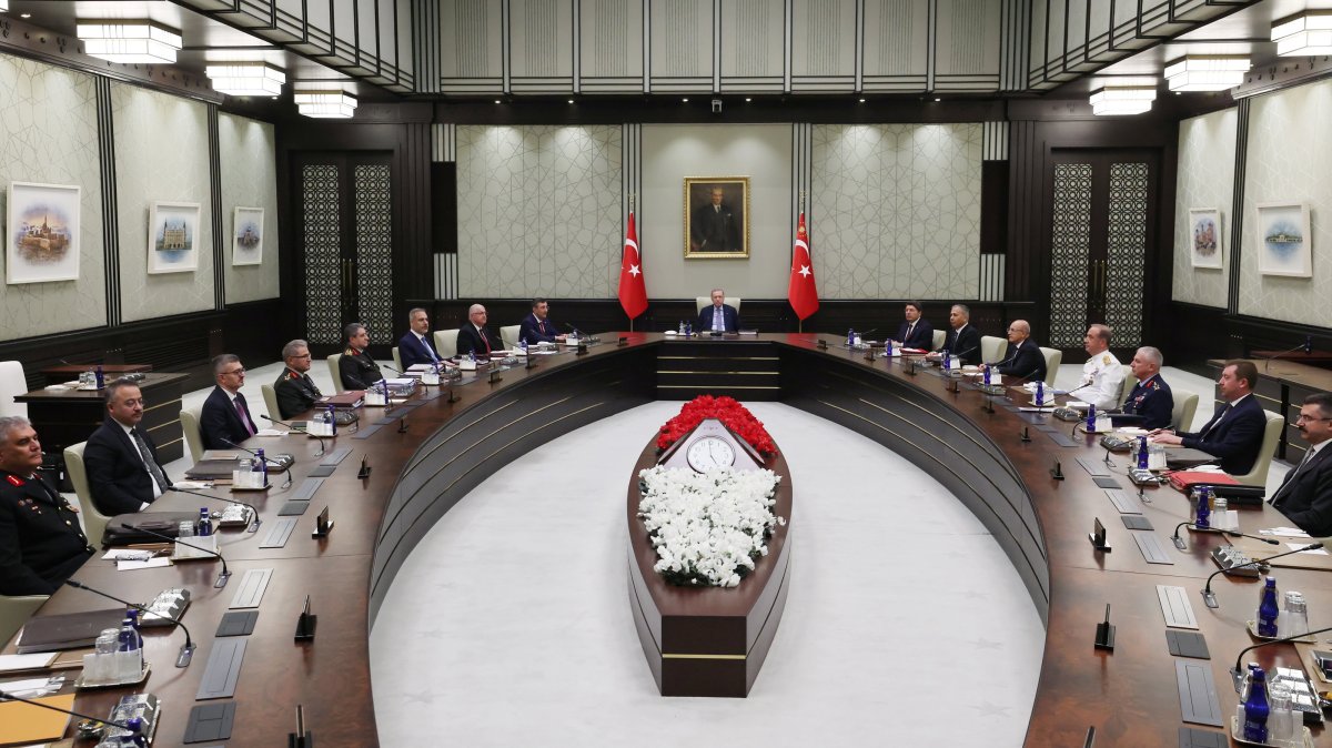 President Recep Tayyip Erdoğan chairs the MGK meeting in Ankara, Sept. 30, 2025. (AA Photo)
