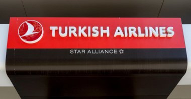 A Turkish Airlines (THY) logo on an office building, Istanbul, Türkiye, Nov. 14, 2023. (AFP Photo)