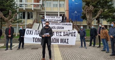 Parents and their supporters take part in a demonstration protesting the Greek government&#039;s postponement of community board member elections at minority schools in Komotini (Gümülcine), northern Greece, April 6, 2021. (AA File Photo)