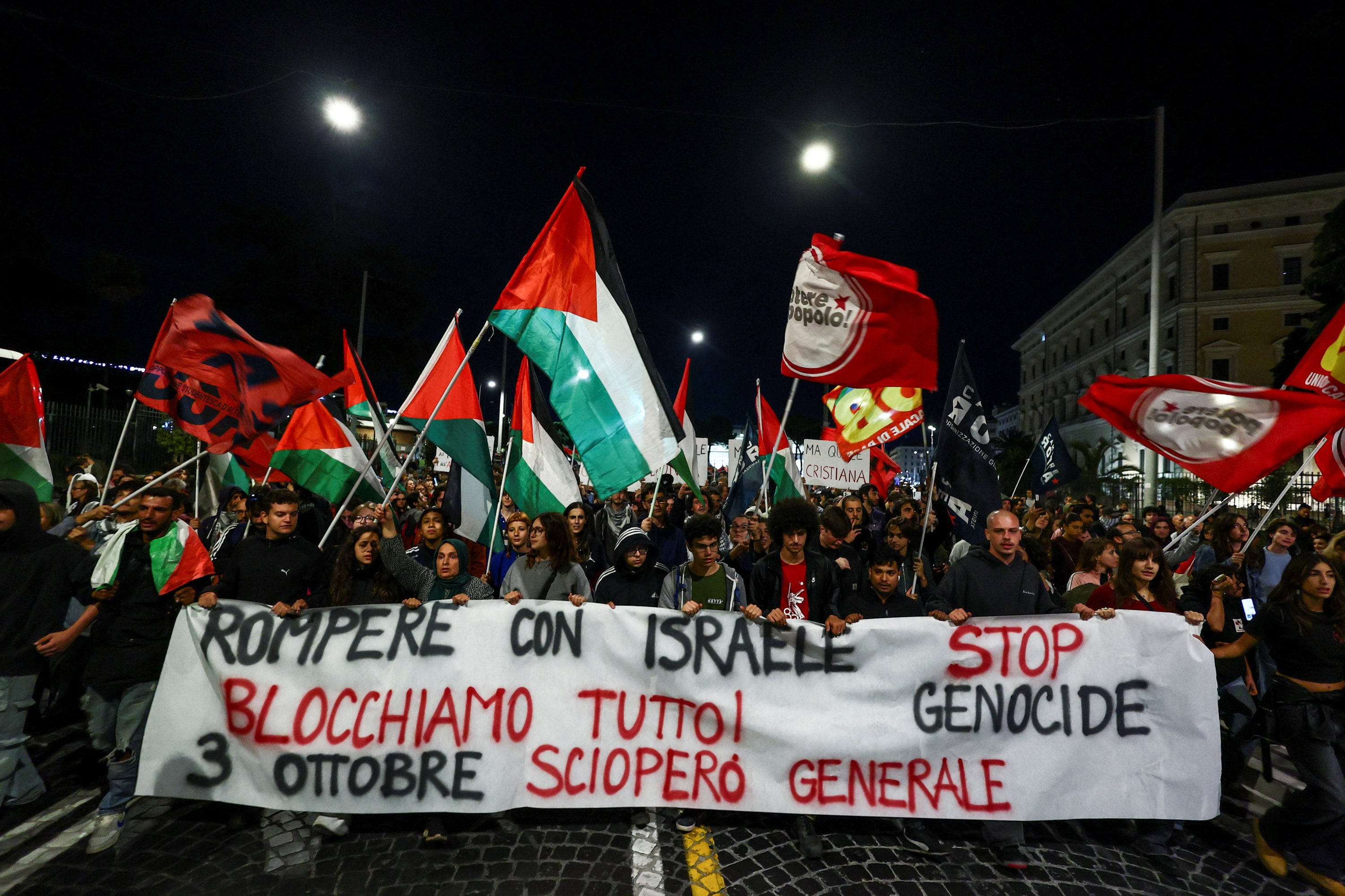 Protesti izbruhnili po Evropi zaradi izraelske zaustavitve flotilje s pomočjo za Gazo