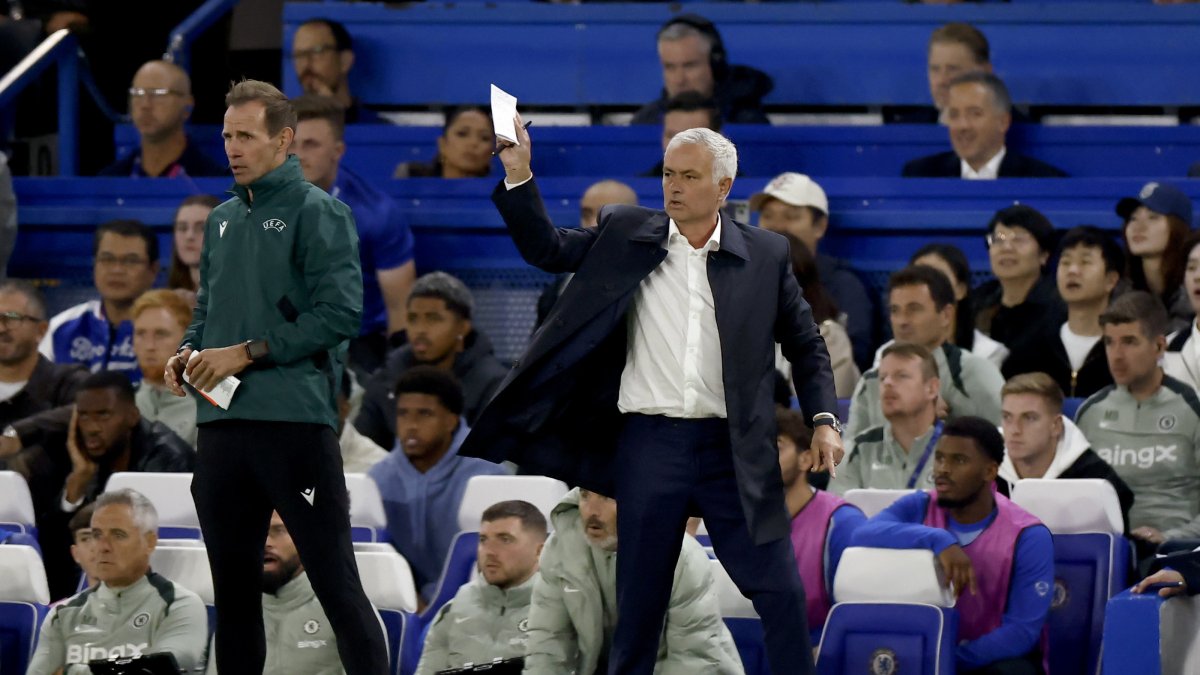 Benfica&#039;s head coach Jose Mourinho gestures during the UEFA Champions League league phase match against Chelsea, London, U.K., Sept. 30, 2025. (EPA Photo)