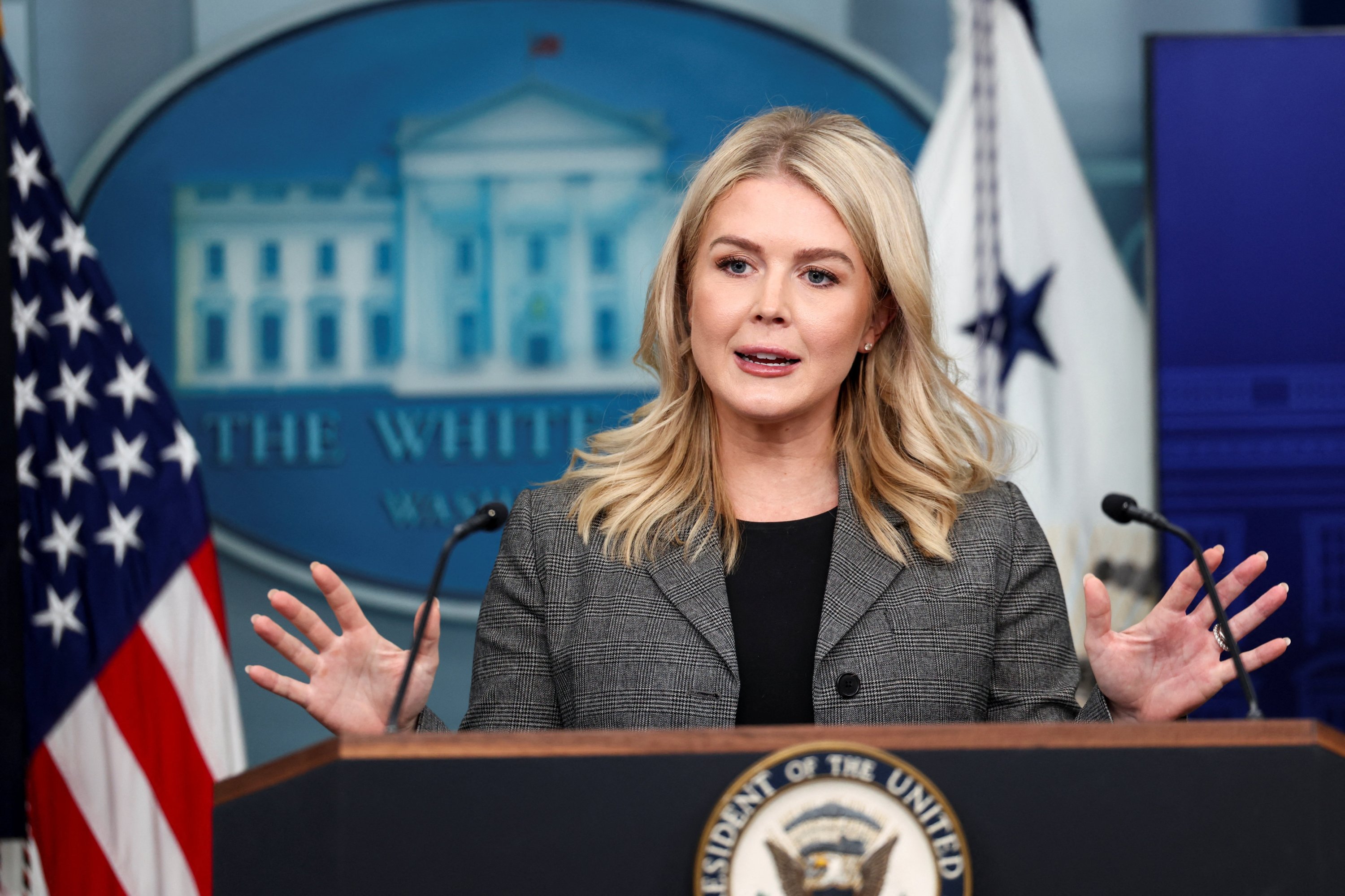 Layoffs 'imminent' as plan to reopen US govt collapses: White House