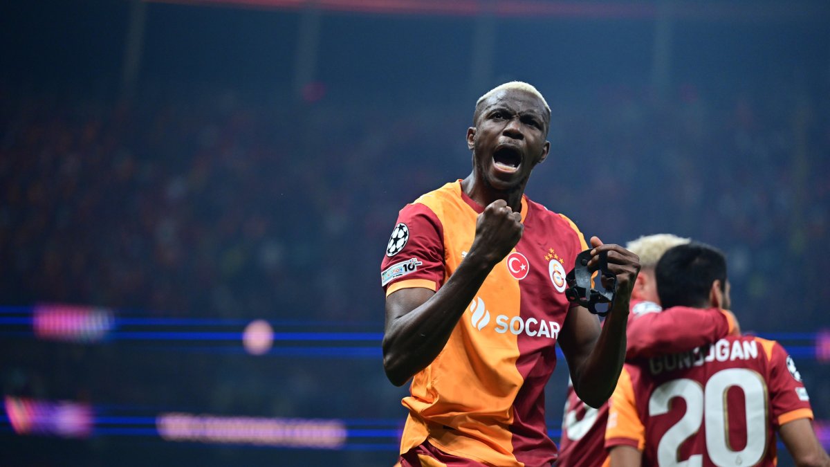 Galatasaray&#039;s Victor Osimhen celebrates after scoring during the UEFA Champions League league phase against Liverpool at RAMS Park, Istanbul, Türkiye, Sept. 30, 2025. (AA Photo)