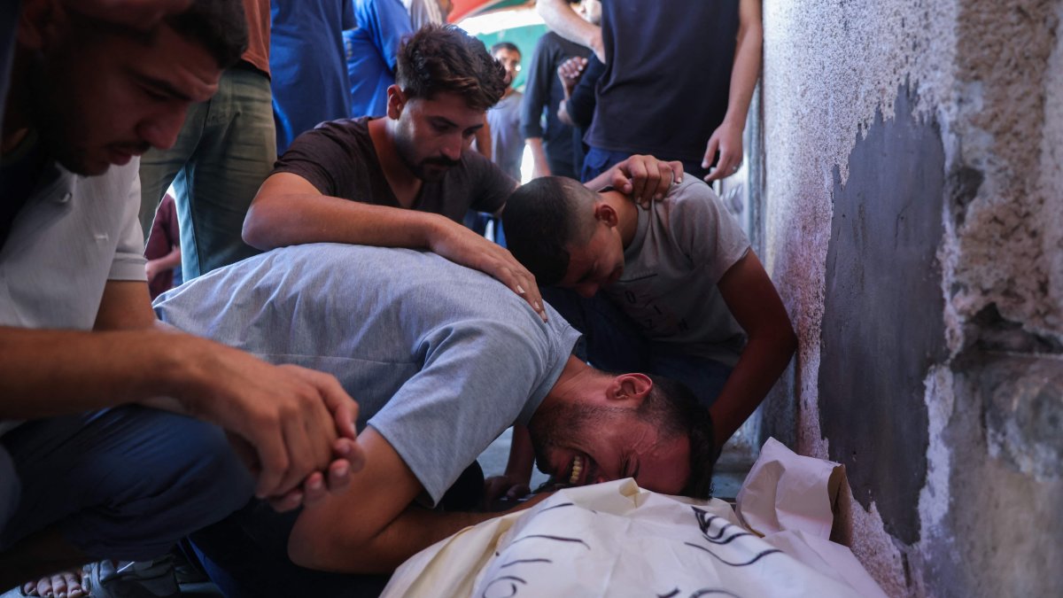 Israel strikes Gaza despite Trump call to end bombardment
