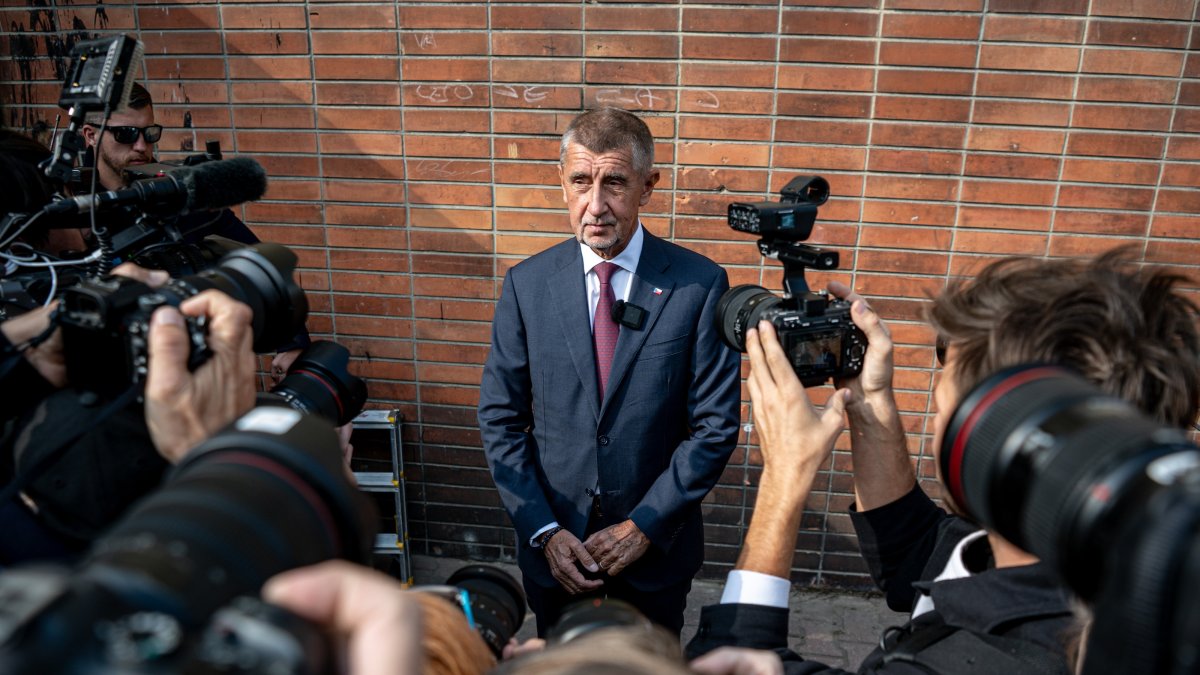 Czech ex-PM Babis poised for win, raising Ukraine aid concerns