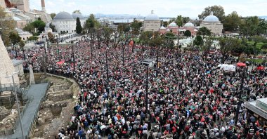 People gather for a pro-Palestine rally, Istanbul, Türkiye, Oct. 5, 2025. (AA Photo)