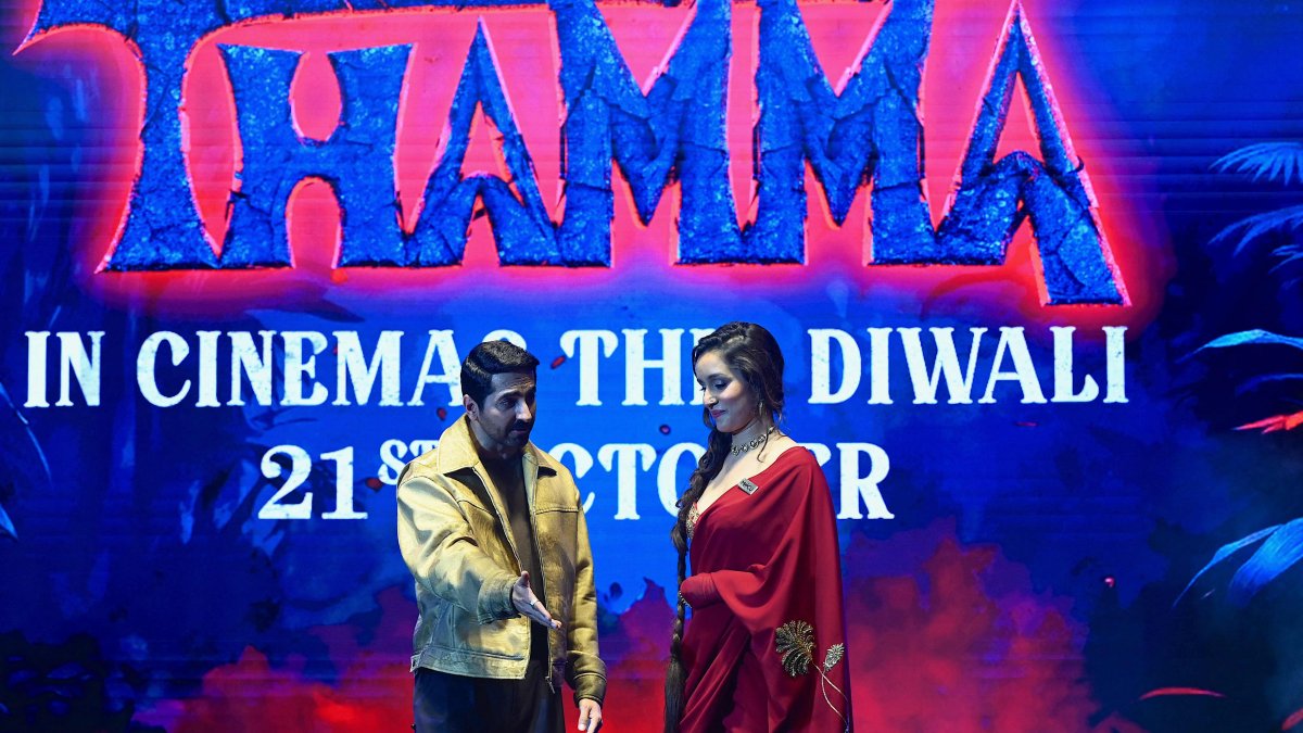 Bollywood actors Ayushmann Khurrana (L) and Shraddha Kapoor attend the trailer launch of their Indian Hindi-language romantic comedy horror film &quot;Thamma,&quot; Mumbai, India, Sept. 26, 2025. (AFP Photo)