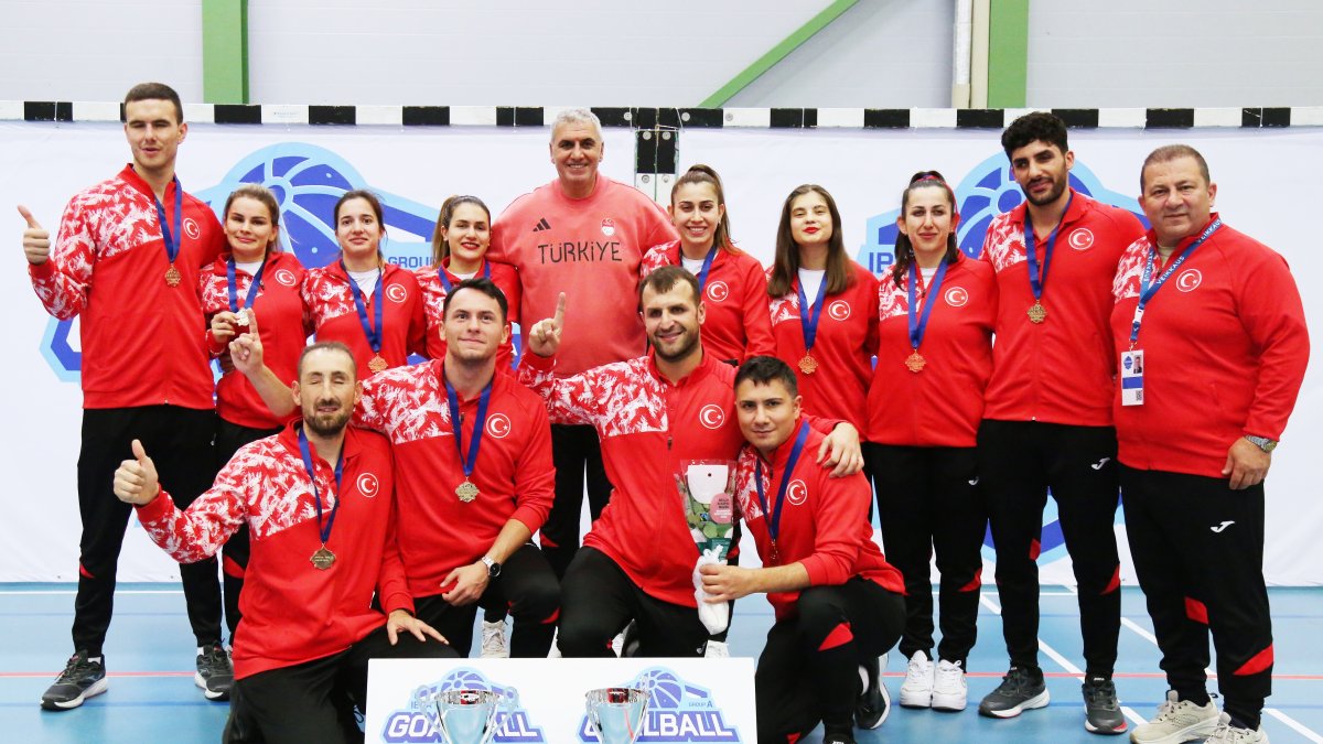 Turkish men’s and women’s goalball teams pose for a photo after the European Goalball Championships, Nastola, Finland, Oct. 5, 2025. (DHA Photo)