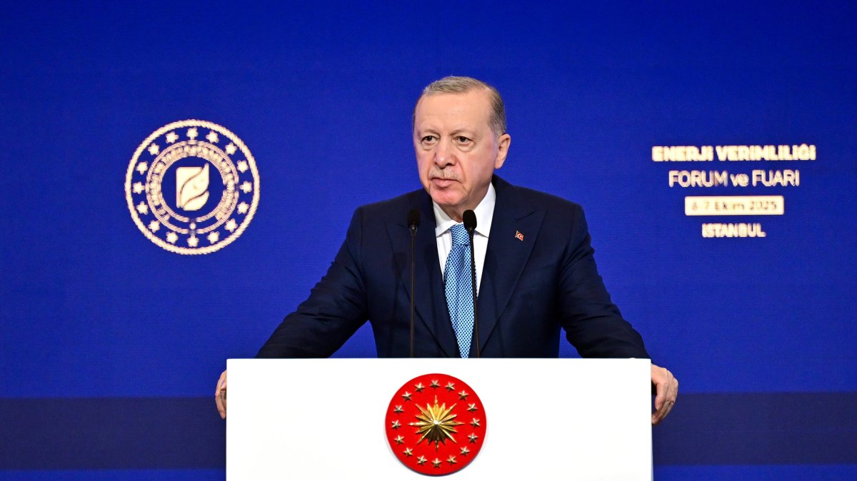 President Recep Tayyip Erdoğan speaks at the 11th Energy Efficiency Forum and Fair, Istanbul, Türkiye, Oct. 6, 2025. (AA Photo)