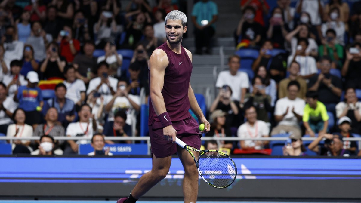 Spain&#039;s Carlos Alcaraz reacts after winning the final match against Taylor Fritz of the USA at the Japan Open tennis tournament, Tokyo, Japan, Sept. 30, 2025. (EPA Photo)