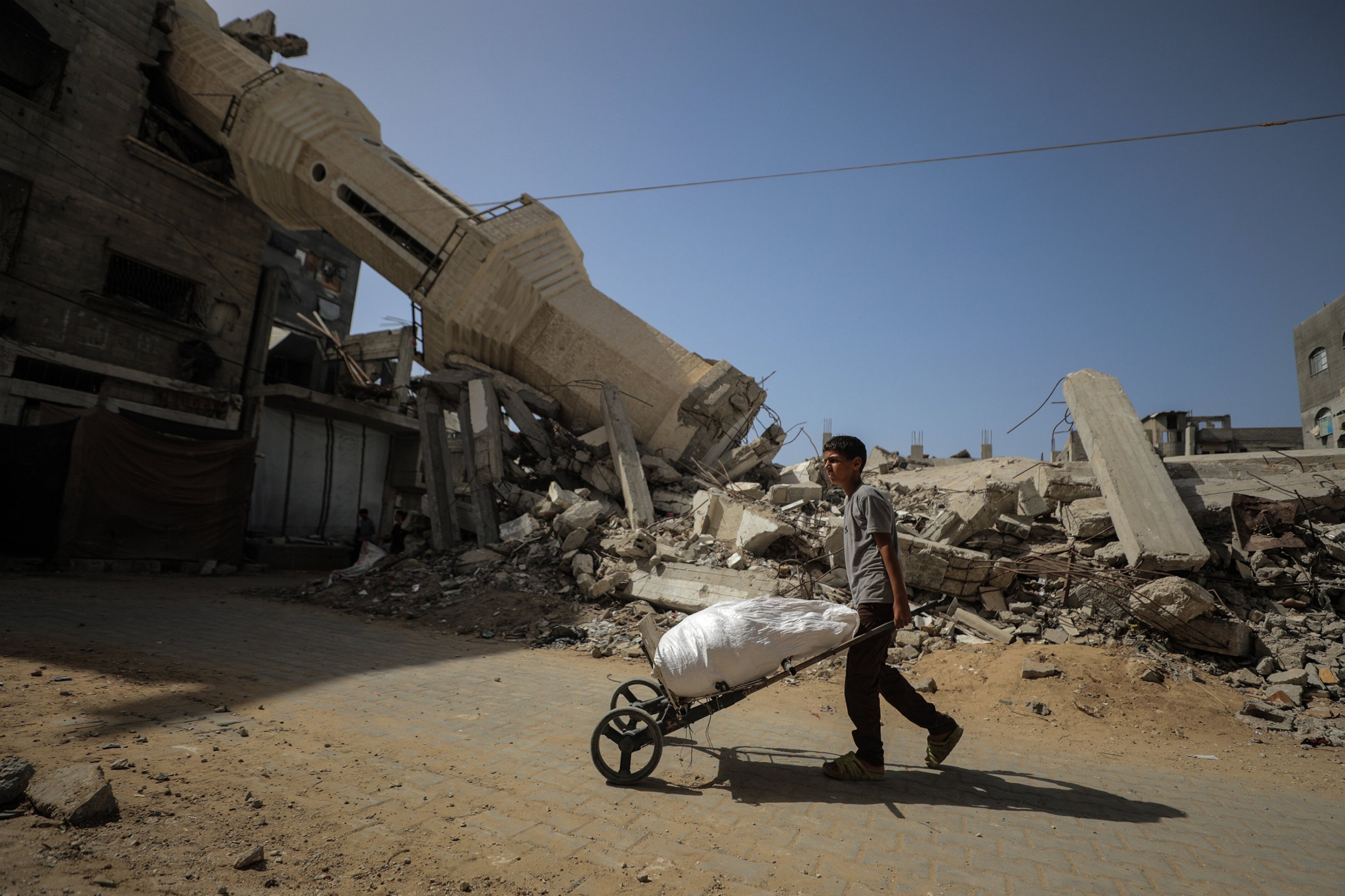 Some optimism at Gaza talks as Hamas exchanges swap deal names