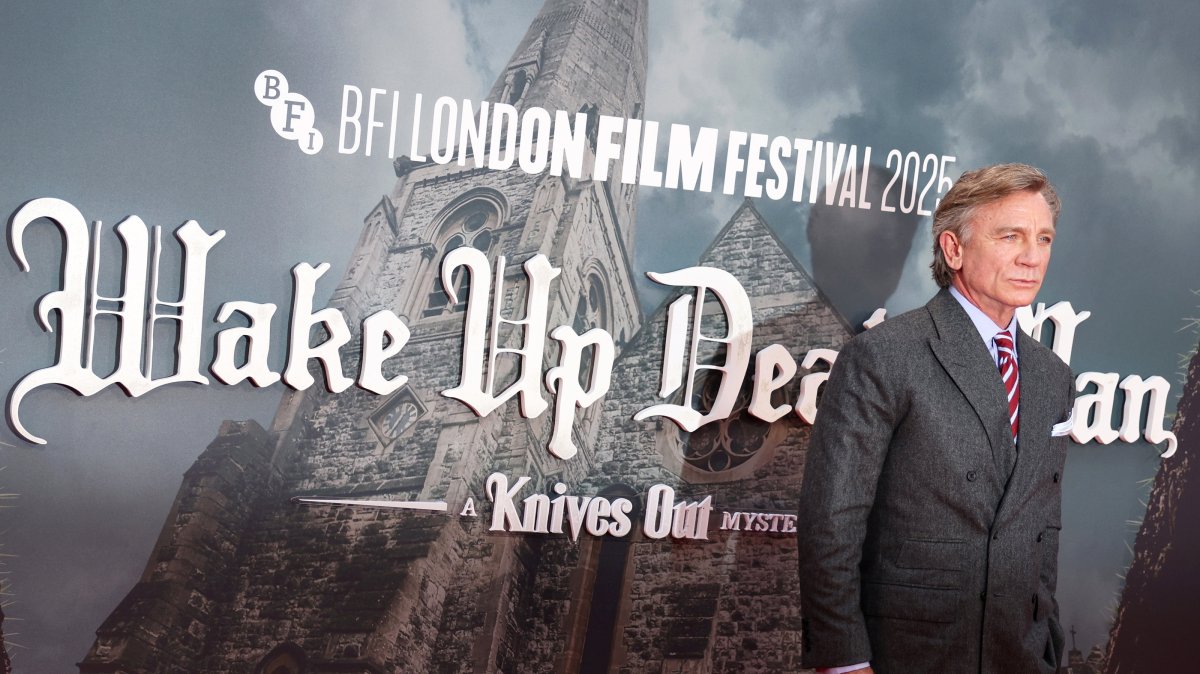 British actor and cast member Daniel Craig poses on the red carpet at the premiere of the film &#039;Wake Up Dead Man: A Knives Out Story&#039; during the opening night gala of the BFI London Film Festival, in London, Britain, Oct. 8, 2025. (EPA Photo)