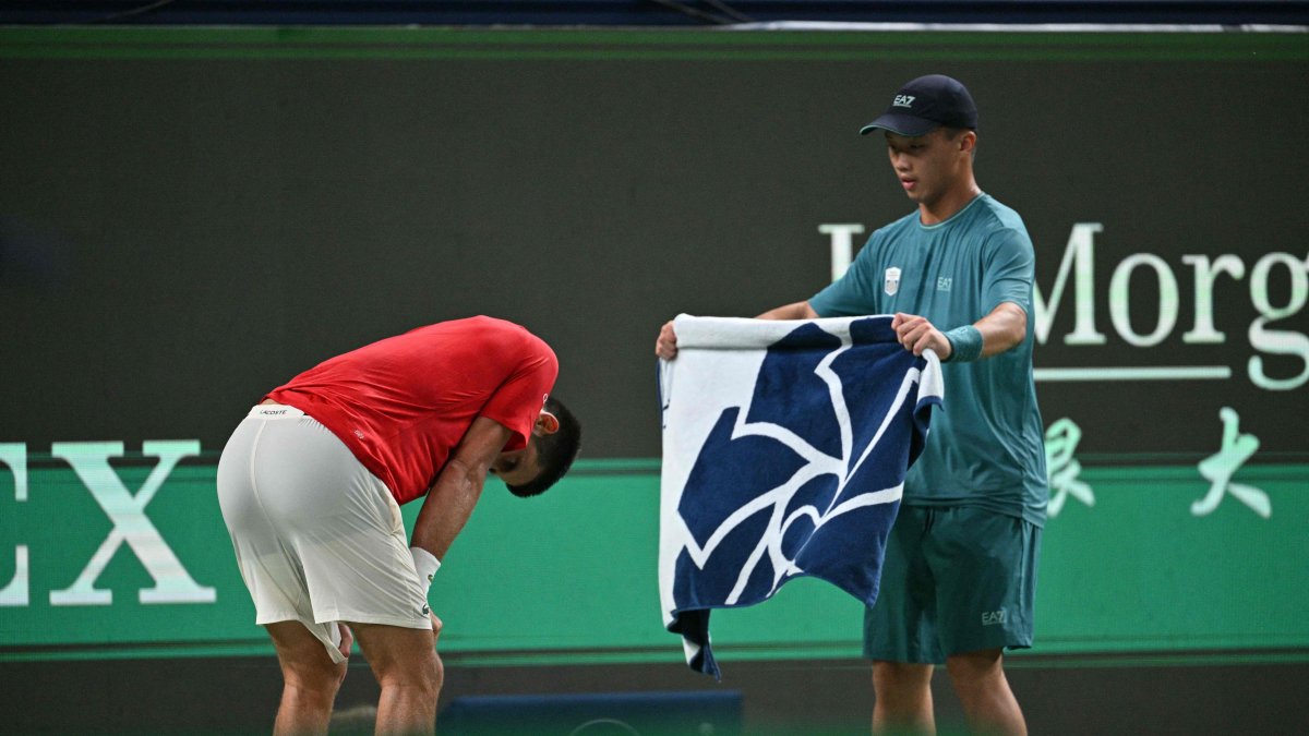 Serbia&#039;s Novak Djokovic reacts during his men&#039;s singles match against Spain&#039;s Jaume Munar at the Shanghai Masters tennis tournament, Shanghai, China, Oct. 7, 2025. (AFP Photo)