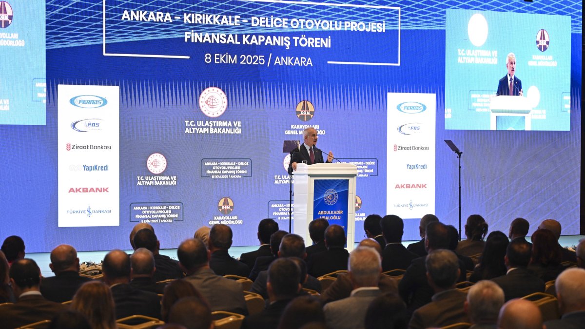 Transport and Infrastructure Minister Abdulkadir Uraloğlu delivers a speech at the closing ceremony for the Ankara-Kırıkkale-Delice highway, Ankara, Türkiye, Oct. 8, 2025. (AA Photo)
