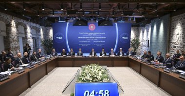 Vice President Cevdet Yılmaz (C), other top officials and investors are photographed during the Investment Advisory Committee meeting, Istanbul, Türkiye, Oct. 11, 2025. (AA Photo)