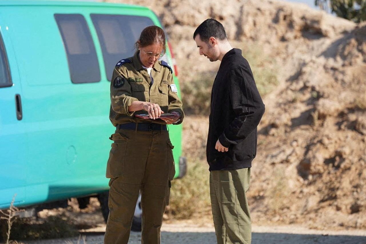 Hamas izpustil dodatnih 26 izraelskih talcev; Hamas trdi, da je Izrael sprejel prekinitev ognja zaradi neuspešnega poskusa osvoboditve ujetnikov s silo