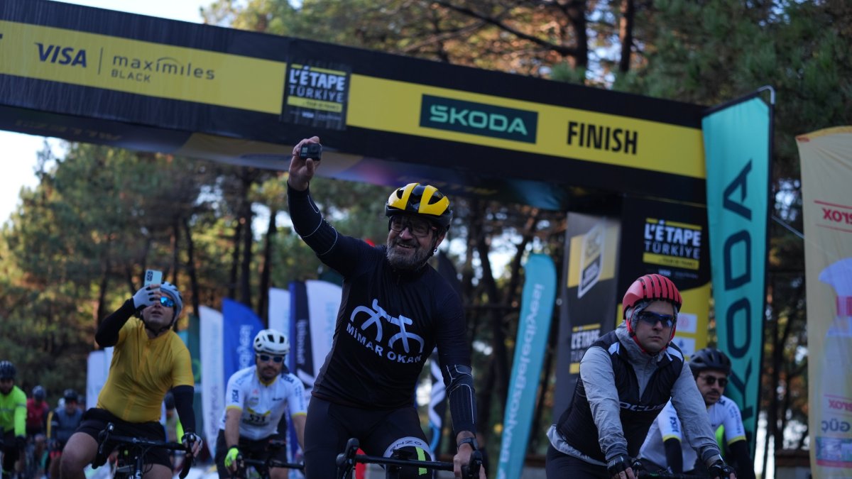 Cyclists in action during the L&#039;Etape Türkiye by Tour de France at the Beykoz Sports Forest, Istanbul, Türkiye, Oct. 12, 2025. (AA Photo)
