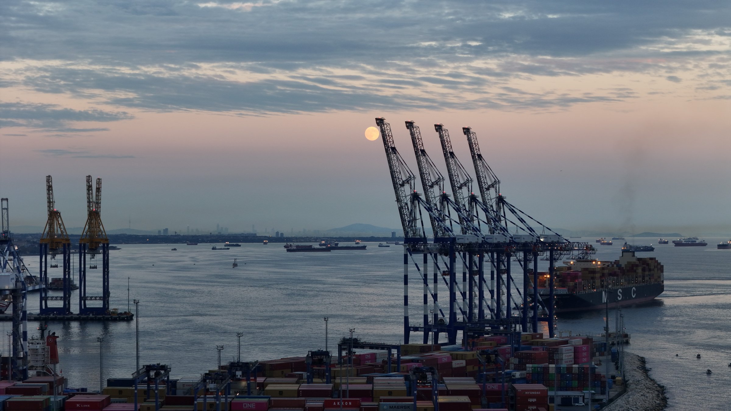 Türkiye’s current account logs record .5 billion surplus in August