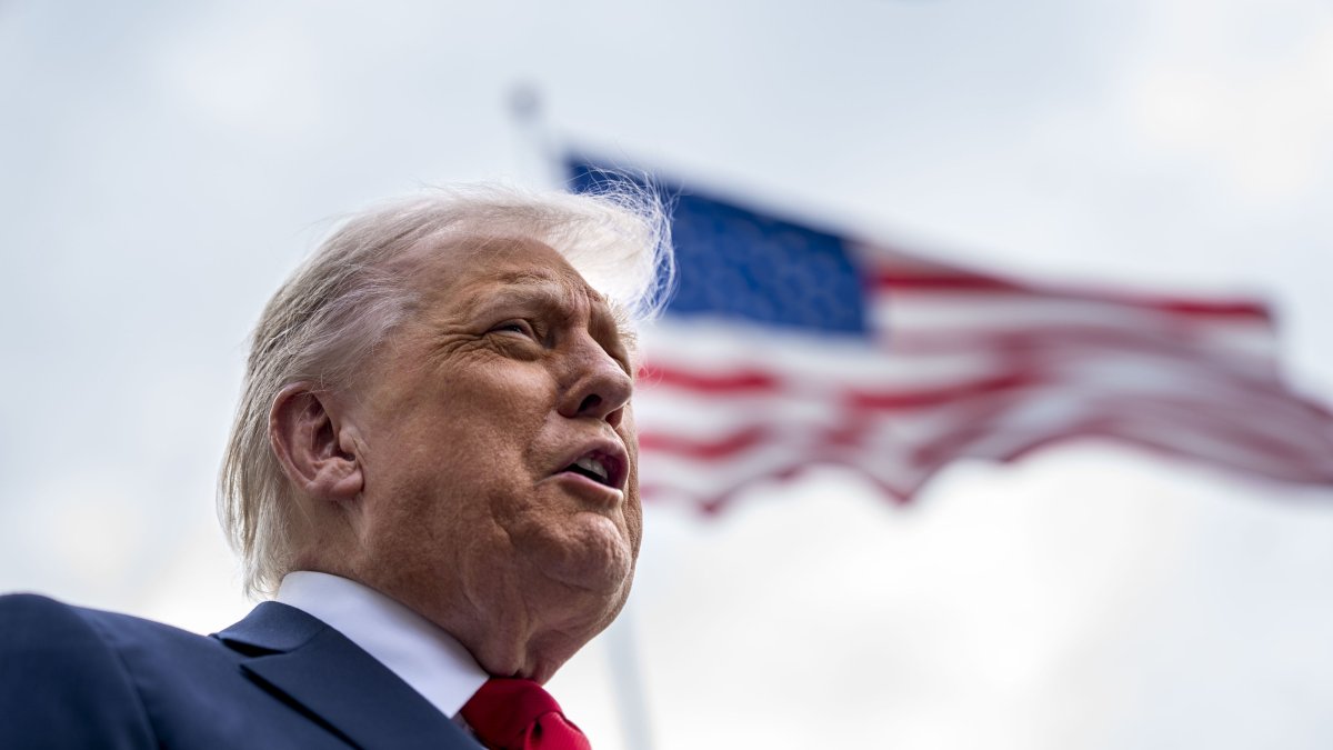U.S. President Donald Trump speaks to the press before boarding Marine One en route to the U.K., the South Lawn of the White House, Washington, U.S., Sept. 2025. (EPA Photo)