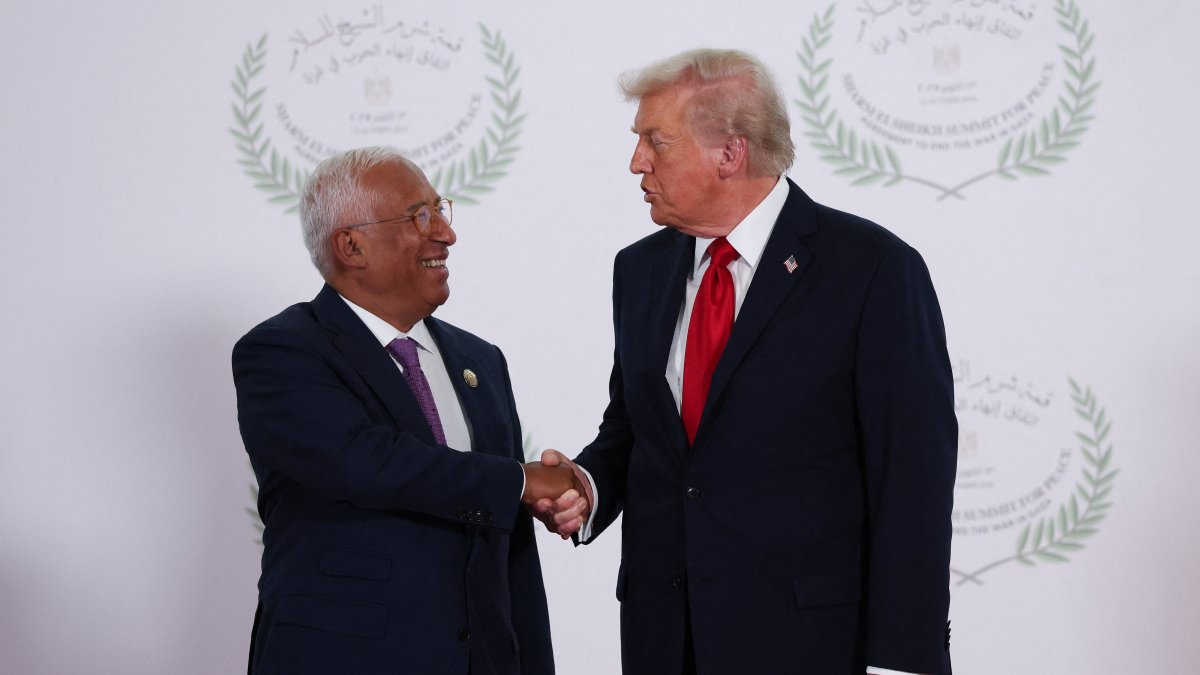 U.S. President Donald Trump and European Council President Antonio Costa shake hands as they pose for a photo, at a world leaders&#039; summit on ending the Gaza war,  in Sharm el-Sheikh, Egypt, Oct. 13, 2025. (Reuters Photo)