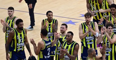 Fenerbahçe Beko players applaud fans after the EuroLeague match against Paris Basketball at Ülker Sports and Event Hall, Istanbul, Türkiye, Oct. 1, 2025. (AA Photo)