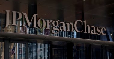 JPMorganChase sign at the firm's headquarters at 270 Park Avenue in the Midtown area of New York City, U.S., Sept. 9, 2025. (Reuters Photo)
