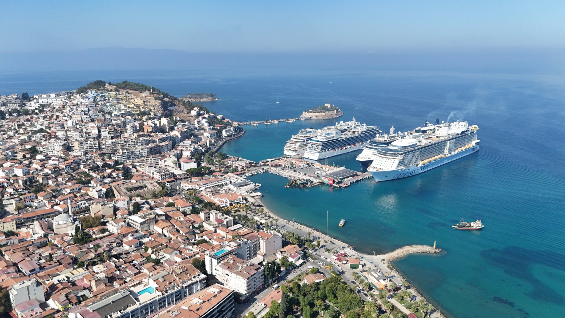 Cruise ships are docked at the Ege Port in Kuşadası district, Aydın, southwestern Türkiye, Sept. 24, 2025. (AA Photo)