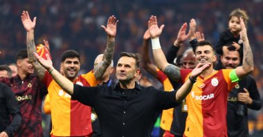Galatasaray coach Okan Buruk celebrates after the Champions League league phase match against Liverpool at RAMS Park, Istanbul, Türkiye, Sept. 30, 2025. (Reuters Photo)