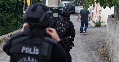 Counterterrorism squads carry out raids, Istanbul, Türkiye, June 9, 2021. (AA File Photo)