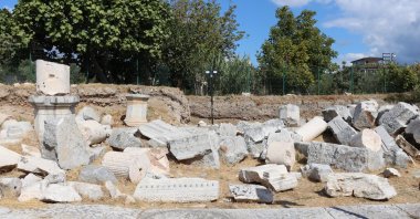 A general view of the marble pavement stones discovered during the Iznik excavations, Bursa, Türkiye, Oct. 1, 2025. (AA Photo)