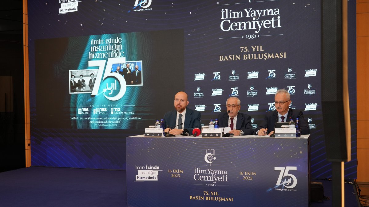 Necmettin Bilal Erdoğan (L), chairperson of the Ilim Yayma Foundation Board of Trustees, and Ilim Yayma Cemiyeti Chairperson Yusuf Tülün (C) speak at the 75th-anniversary press meeting, Istanbul, Türkiye, Oct. 16, 2025. (IHA Photo)