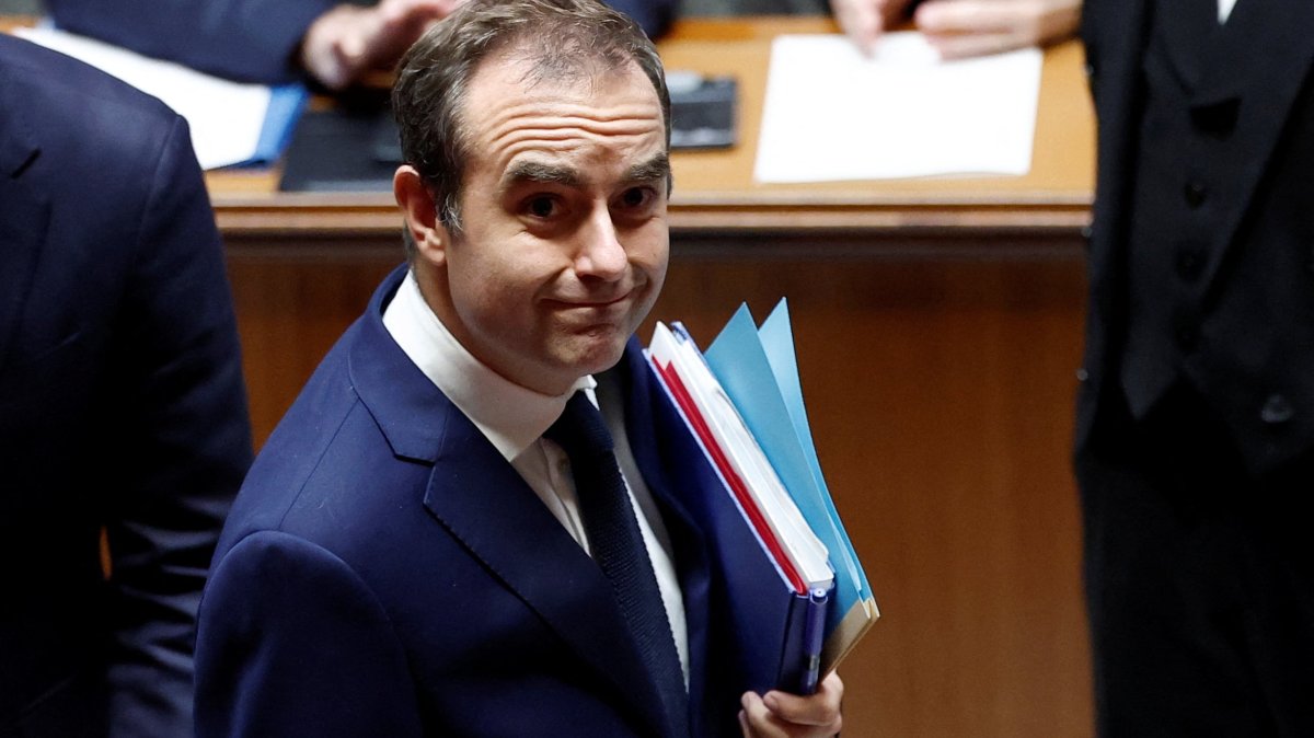 French Prime Minister Sebastien Lecornu reacts during a public session at the National Assembly in Paris, France, Oct. 16, 2025. (Reuters Photo)
