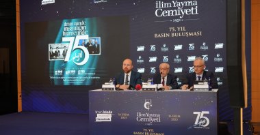 Necmettin Bilal Erdoğan (L), chairperson of the Ilim Yayma Foundation Board of Trustees, and Ilim Yayma Cemiyeti Chairperson Yusuf Tülün (C) speak at the 75th-anniversary press meeting, Istanbul, Türkiye, Oct. 16, 2025. (IHA Photo)