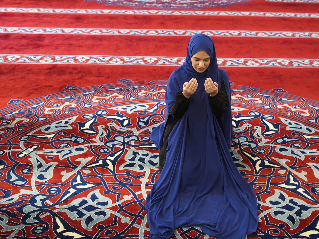 Antonija Petra Gagulic, who converted to Islam at the age of 18 while living in Osijek, Croatia, prays in a mosque, Sarajevo, Bosnia-Herzegovina, Oct. 9, 2025. (AA Photo)