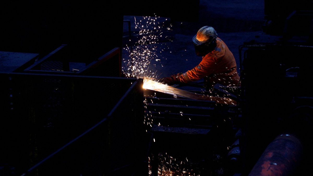 A worker works at the British Steel site in Scunthorpe, Lincolnshire, U.K., April 17, 2025. (Reuters Photo)