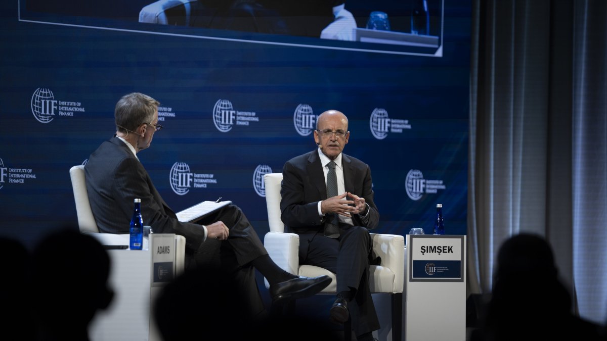 Treasury and Finance Minister Mehmet Şimşek delivers a speech at the Institute of International Finance (IIF), Washington, U.S., Oct. 17, 2025. (AA Photo)
