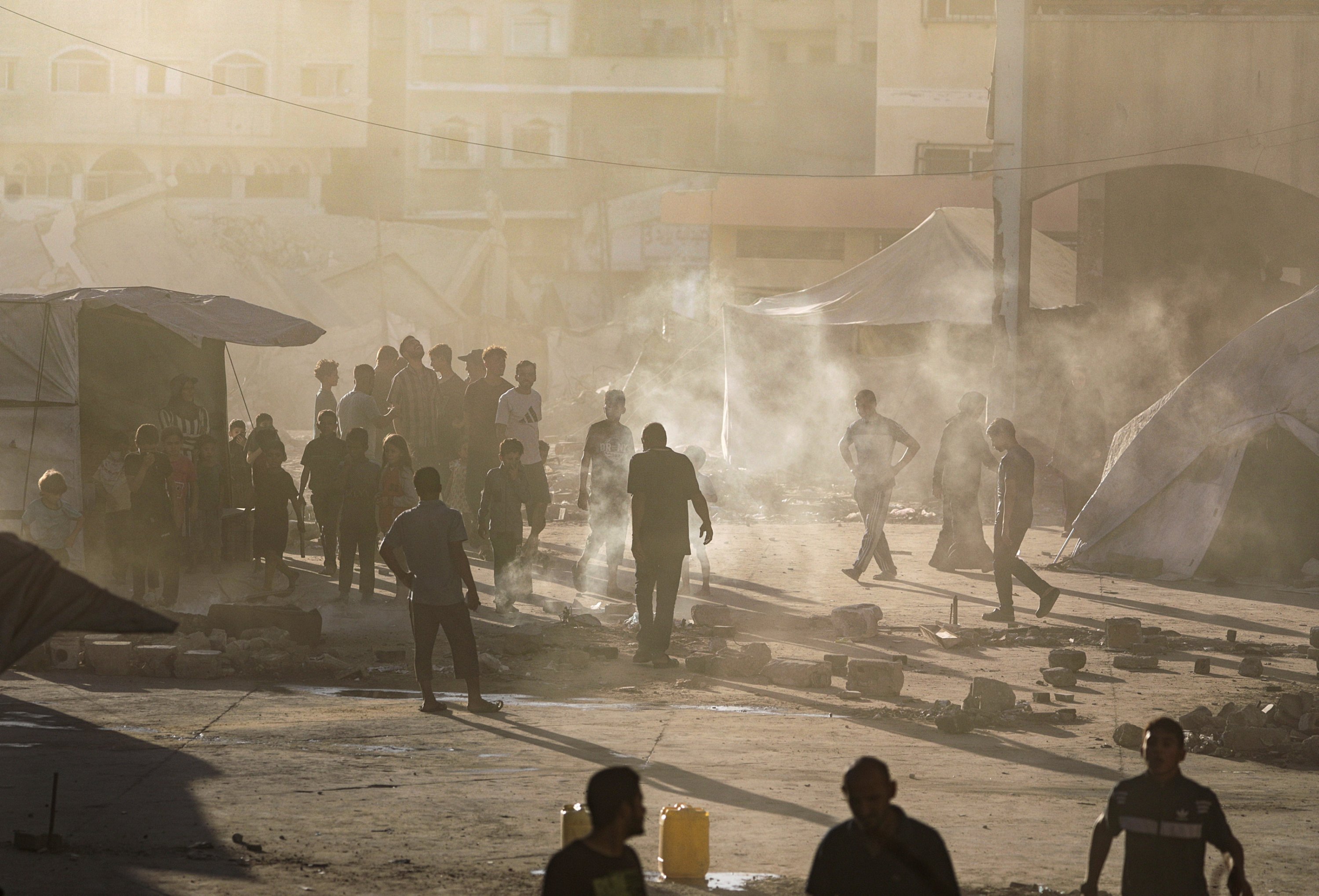 Izraelski minister poziva k nadaljevanju vojne v Gazi, medtem ko ameriški odposlanci obiskujejo Netanjahuja