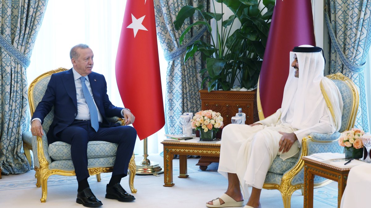 President Recep Tayyip Erdoğan meets with Qatari Emir Sheikh Tamim bin Hamad Al Thani, Doha, Qatar, Oct. 22, 2025. (AA Photo)