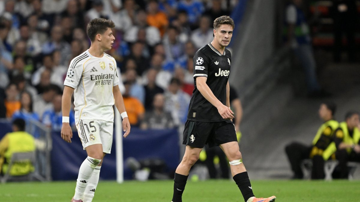 Real Madrid&#039;s Arda Güler and Juventus&#039; Kenan Yıldız during the UEFA Champions League match at the Bernabeu, Madrid, Spain, Oct. 22, 2025. (AA Photo)