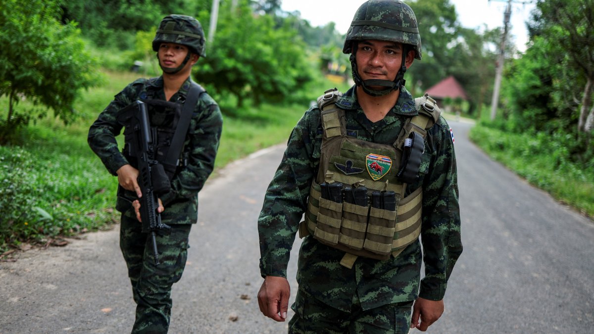 Thai troops patrol an area near a forested disputed border with Cambodia in the Chong Bok, Thailand, Sept. 17, 2025. (Reuters Photo)