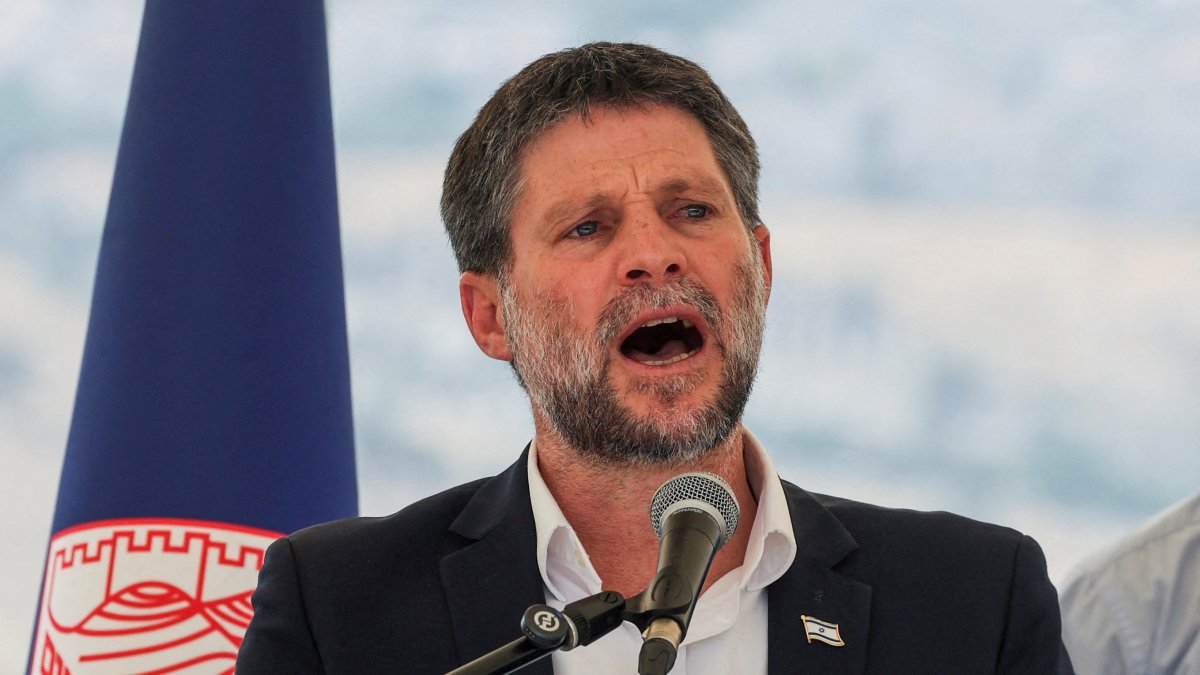 Israeli Finance Minister Bezalel Smotrich speaks at a press conference regarding settlements expansion for the long-frozen illegal E1 settlement, which would split East Jerusalem from the occupied West Bank, Aug. 14, 2025. (Reuters File Photo)