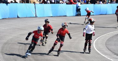 Turkish young skaters in action during a skateboarding and rolling event, Karaman, Türkiye, Oct. 22, 2025. (AA Photo)