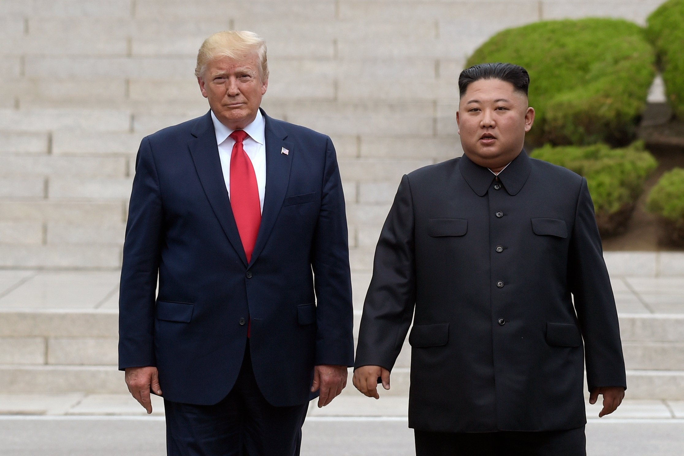 Seoul urges Trump, Kim to seize rare chance for Korean peace talks