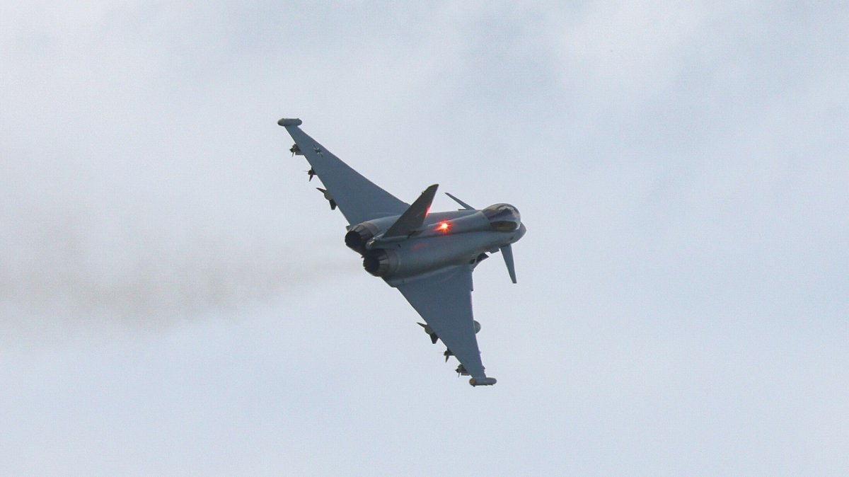 Türkiye says talks with Qatar, Oman on Eurofighters going well