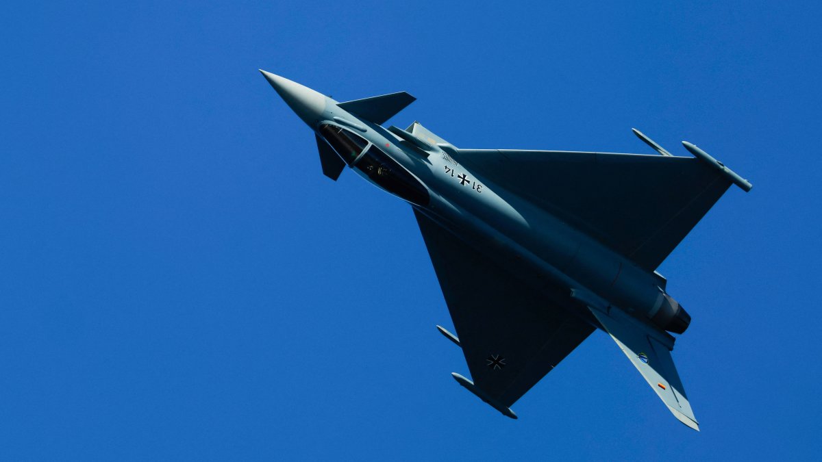 A German Air Force Eurofighter EF2000 Typhoon fighter jet performs during the Malta International Airshow, Qawra, Malta, Sept. 28, 2025. (Reuters Photo)