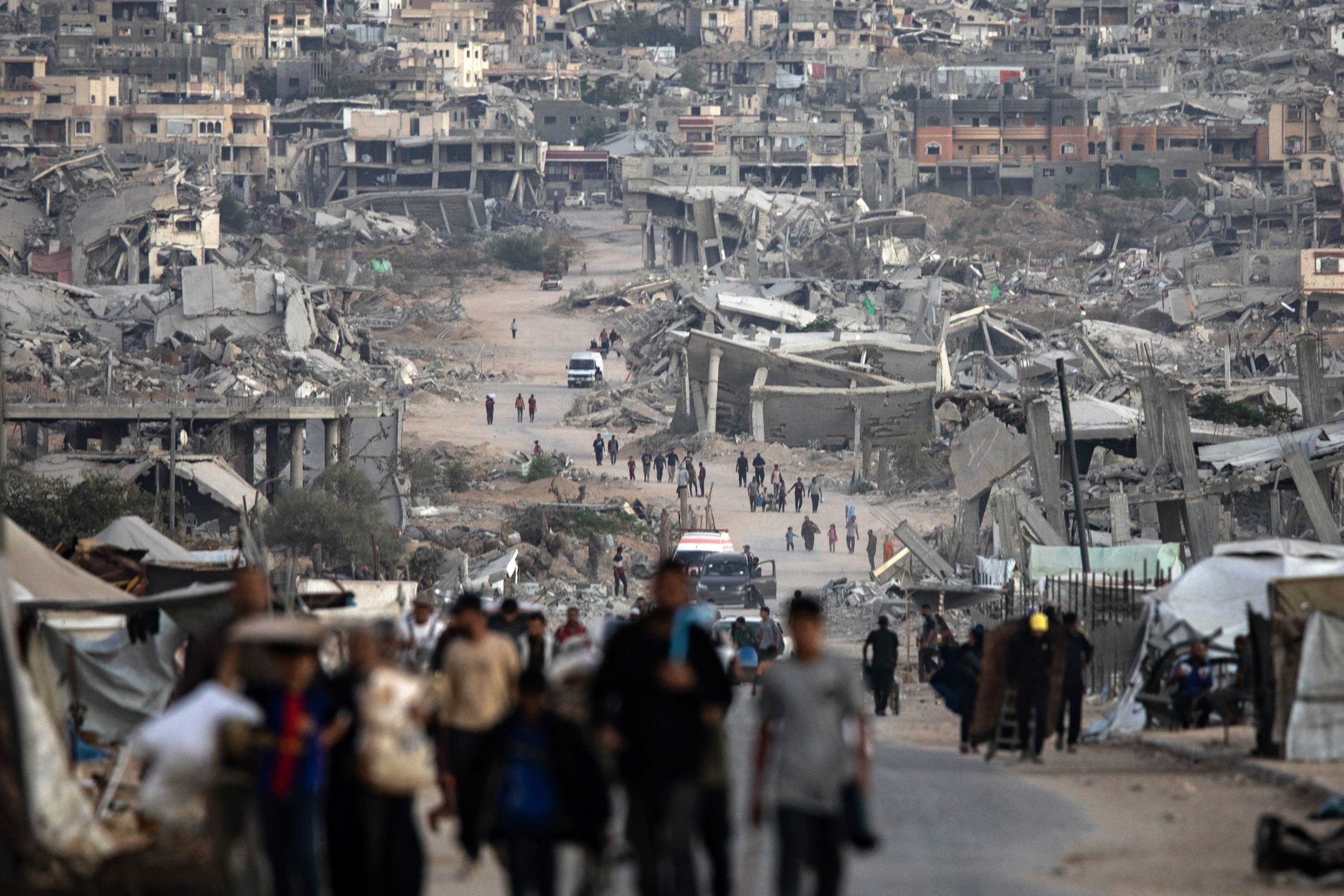 Israel keeps journalists out of Gaza, claims to review policy next month