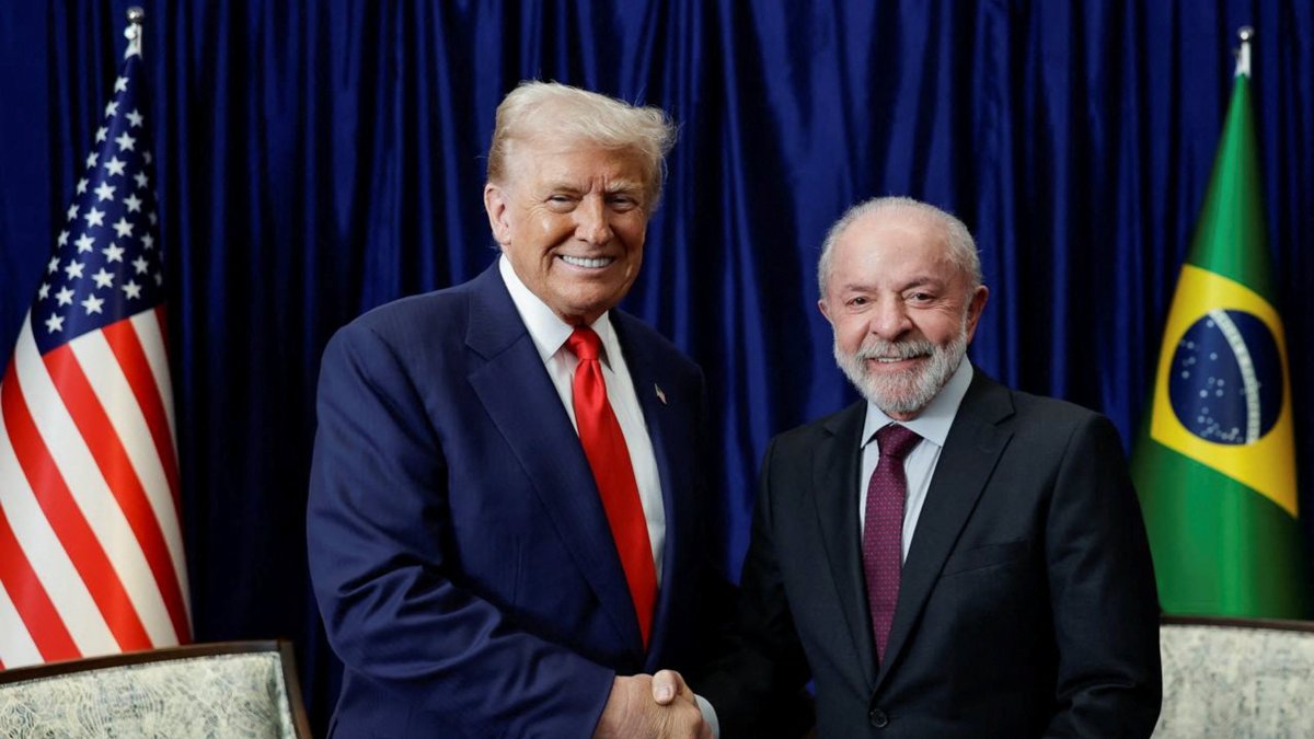 U.S. President Donald Trump and Brazilian President Luiz Inacio Lula da Silva shake hands as they meet on the sidelines of the 47th Association of Southeast Asian Nations (ASEAN) summit in Kuala Lumpur, Malaysia, Oct. 26, 2025. (Reuters Photo)